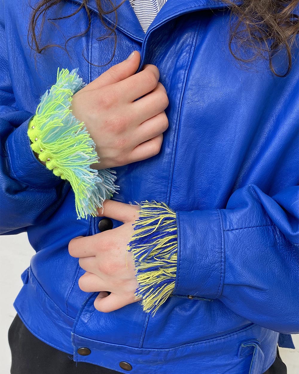 FRINGE FRIENDS Bracelet - neon yellow/blue