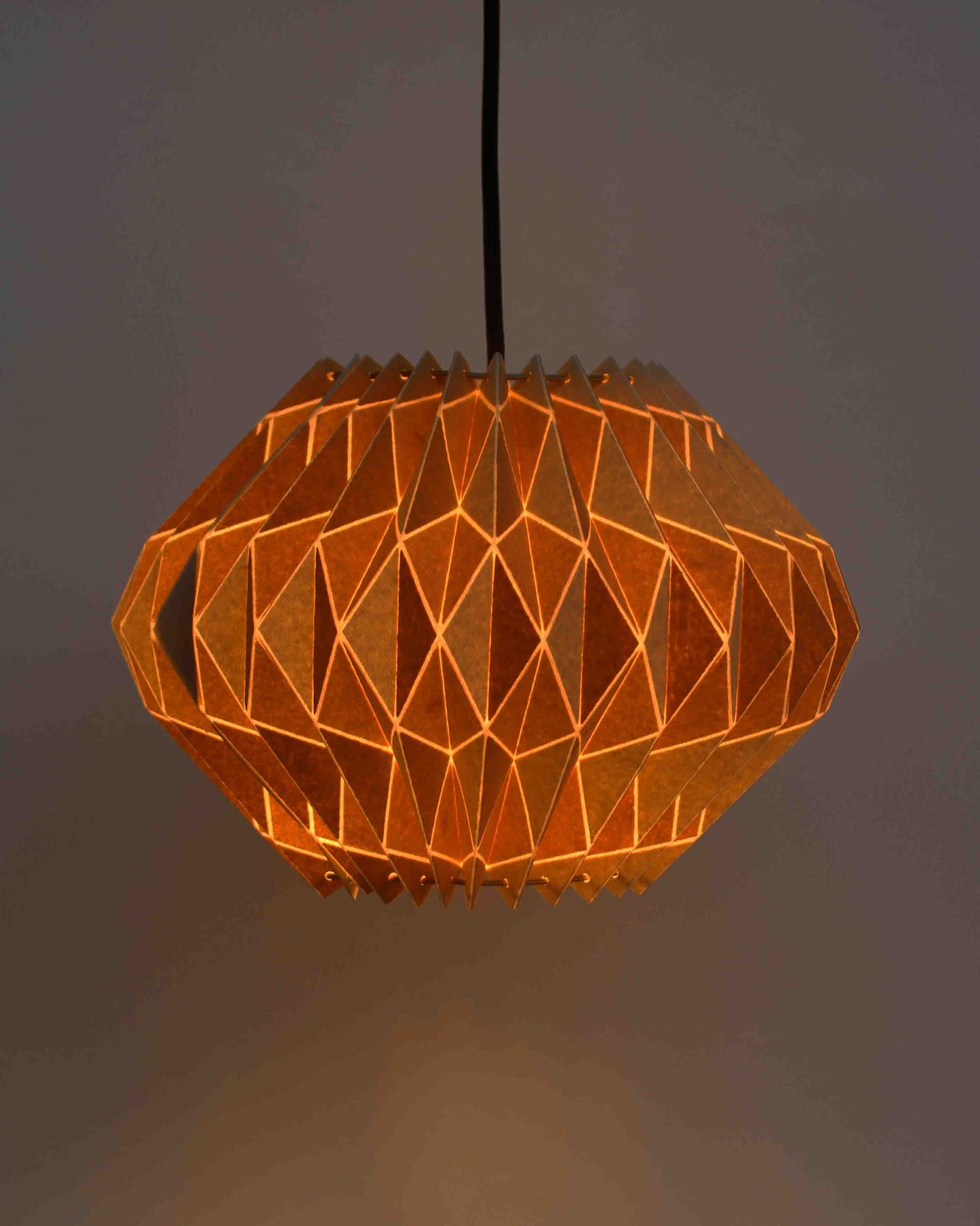 Origami Fold Lamp 06 – Wide Diamond / M