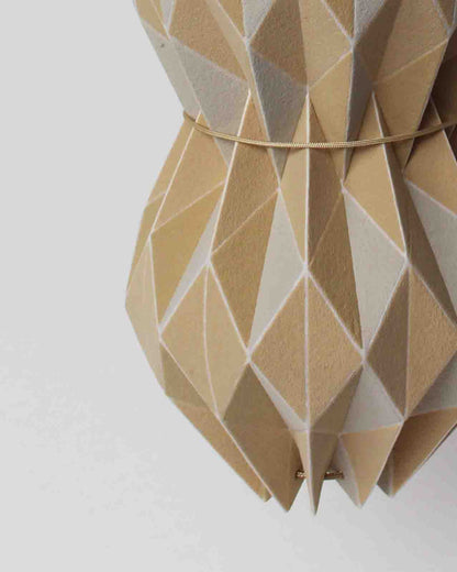 Origami Fold Lamp 04 – Peapod/ M